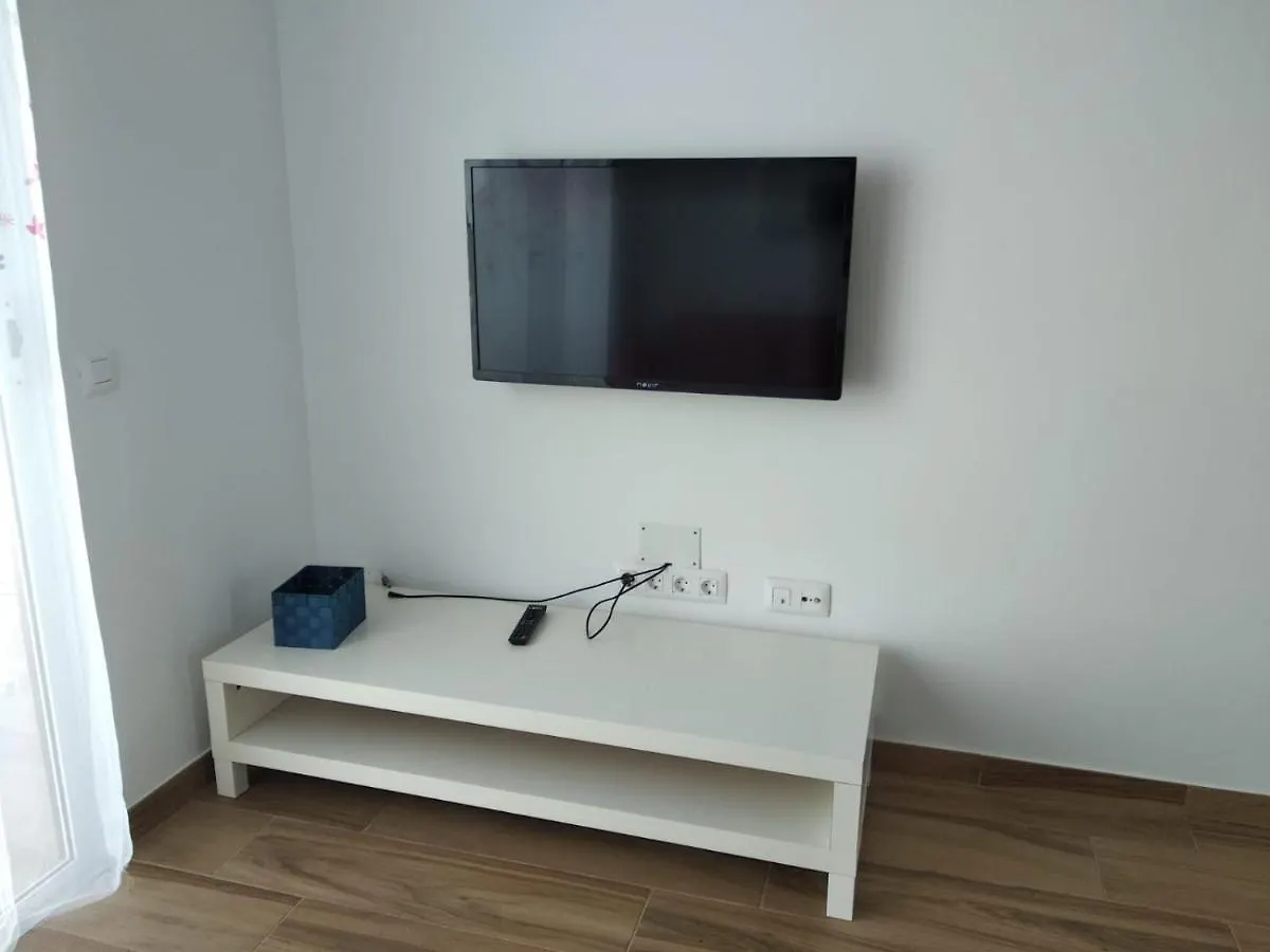 Cozy Apartment Malibu Park アデヘ